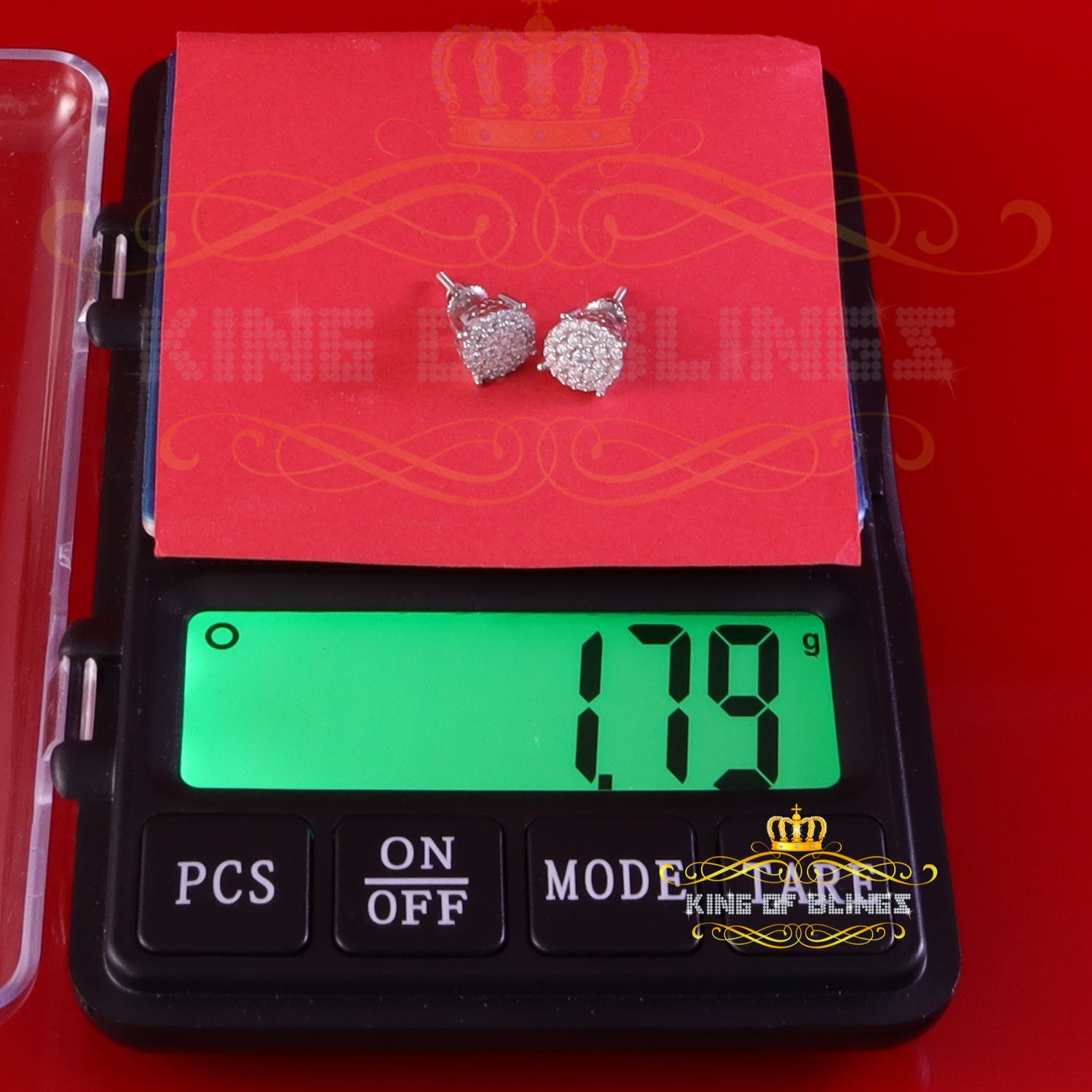 King of Bling's Men's/Womens 925 Silver White 0.50ct VVS 'D' Moissanite Round Earrings KING OF BLINGS