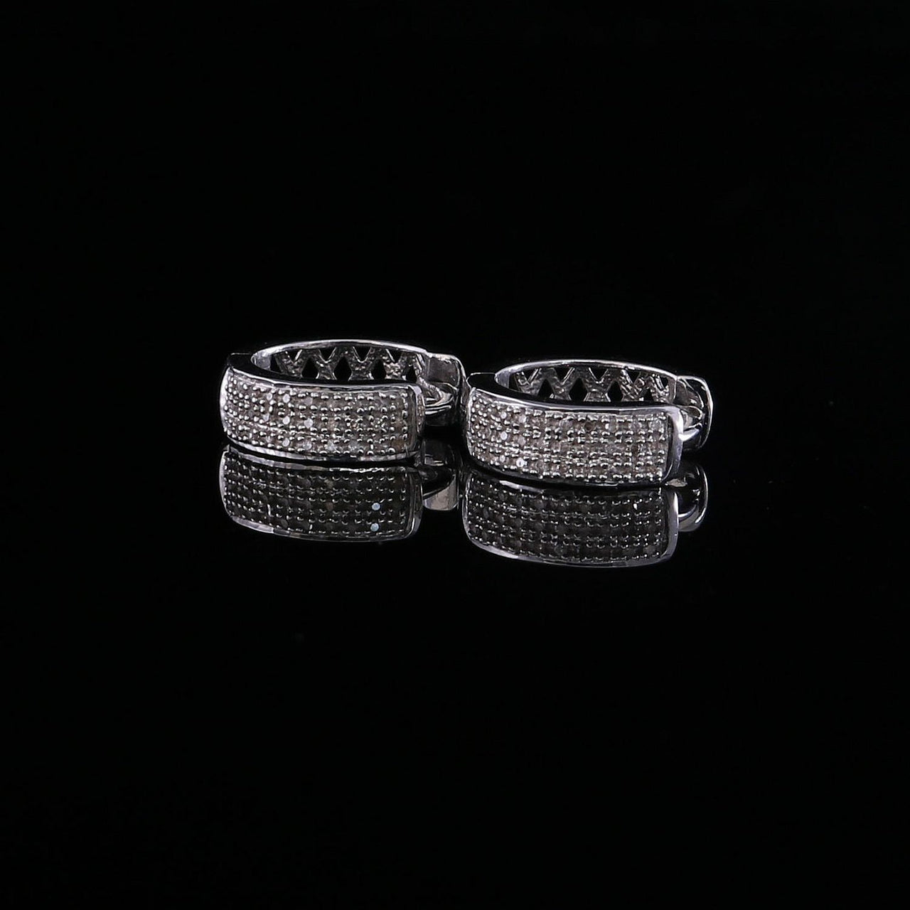 King Of Bling's 0.15ct Diamond 925 Sterling Silver White Hoop Stud Earring For Men's & Women's