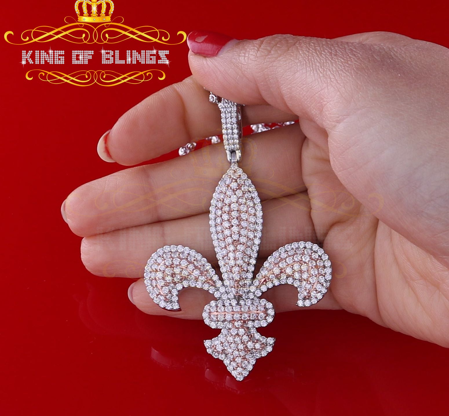 Beautiful 925 Sterling Silver Fleur de Lis White Pendant 16.56ct Cubic