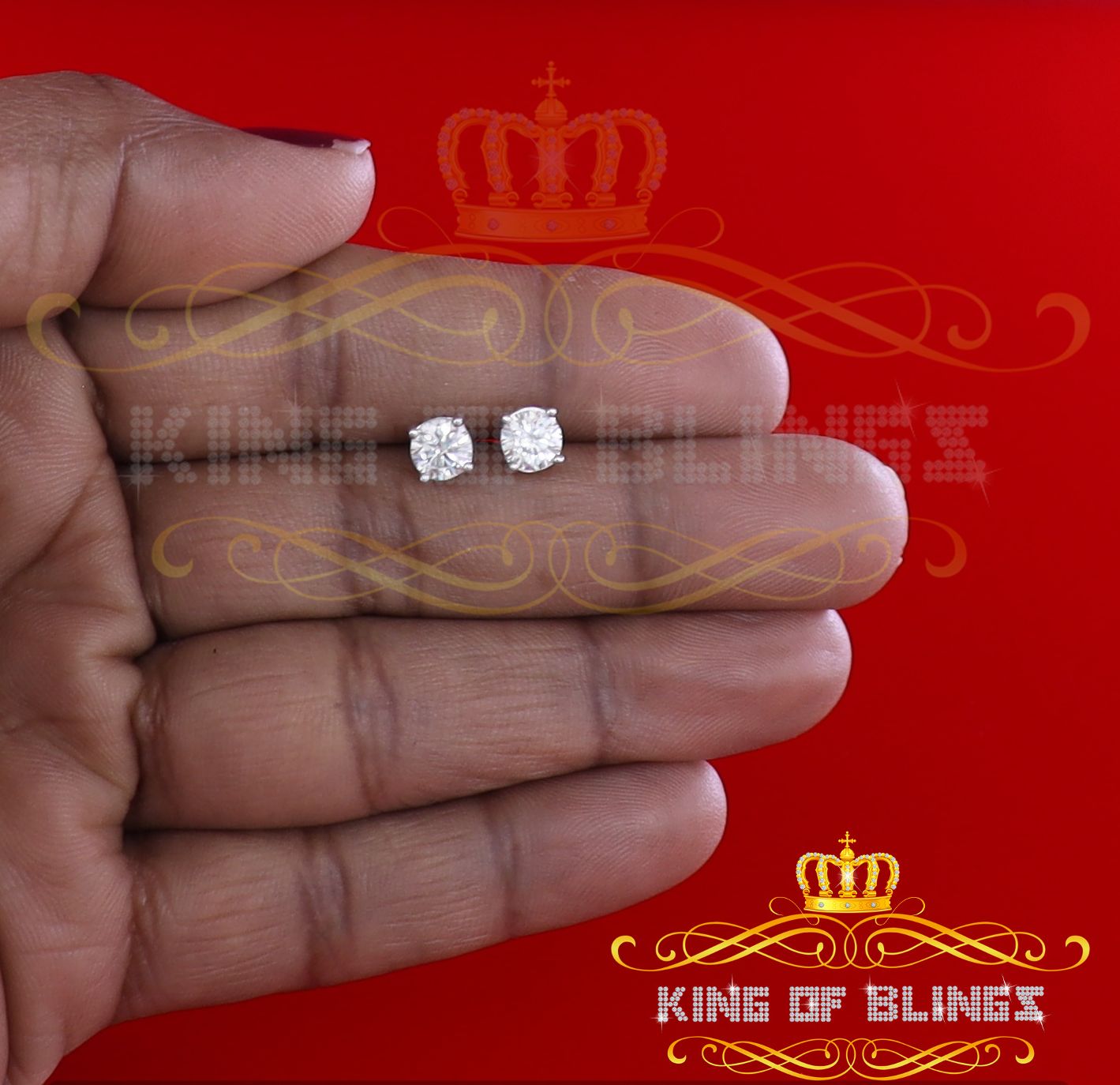 King of Bling's 1.00ct VVS 'D' Moissanite Men's/Womens 925 Silver White Round Stud Earrings KING OF BLINGS