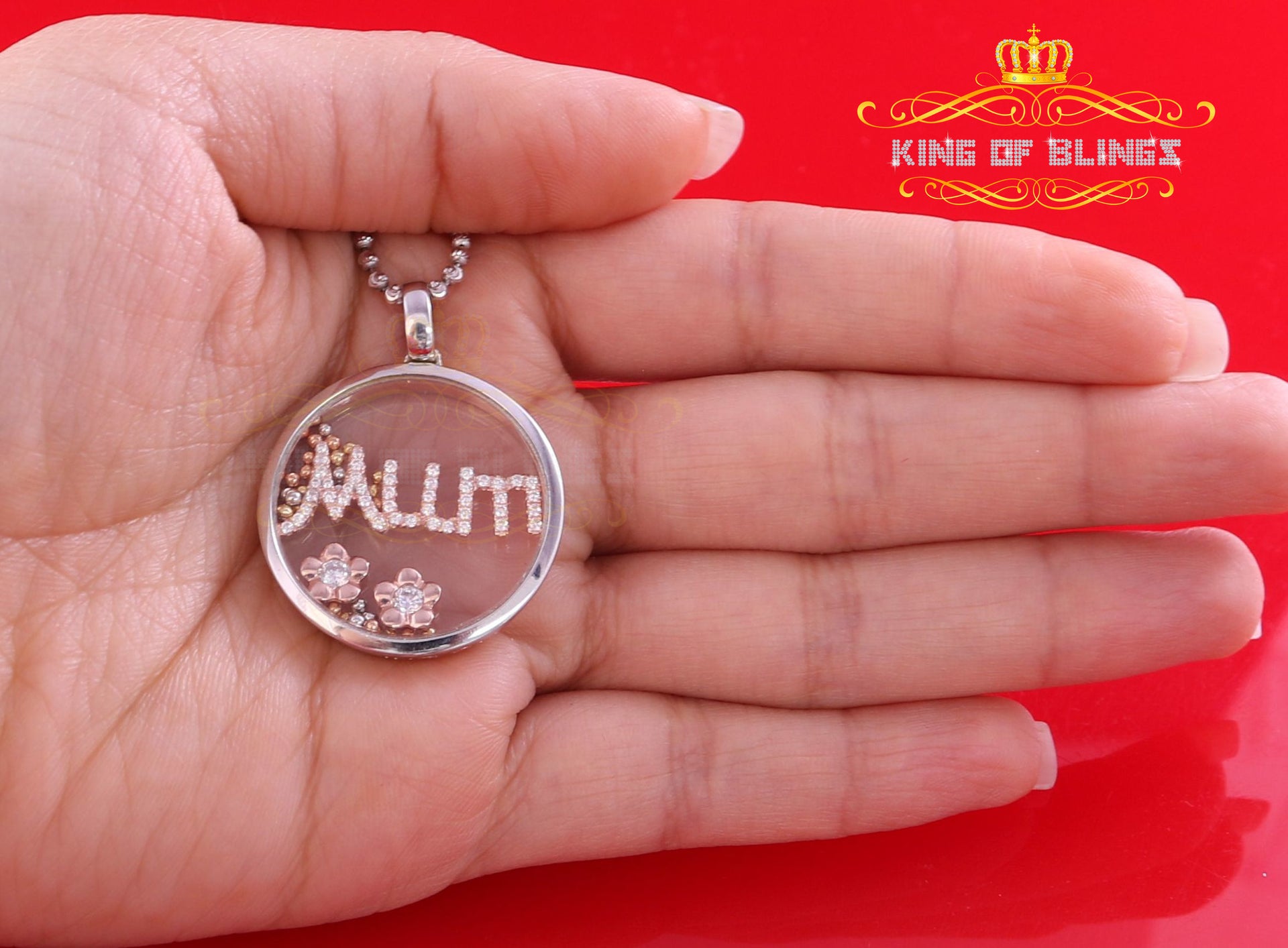 King Of Bling's White 925 Sterling Silver Charming Mum Letter Pendant Style with Cubic Zirconia KING OF BLINGS