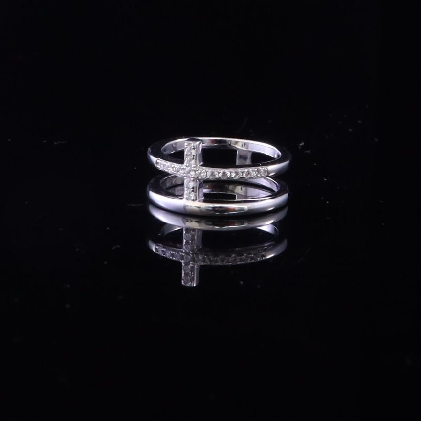 King Of Bling's925 Sterling White Silver 0.22CT Cubic Zirconia Cross Shape Womens Ring Size 7.5